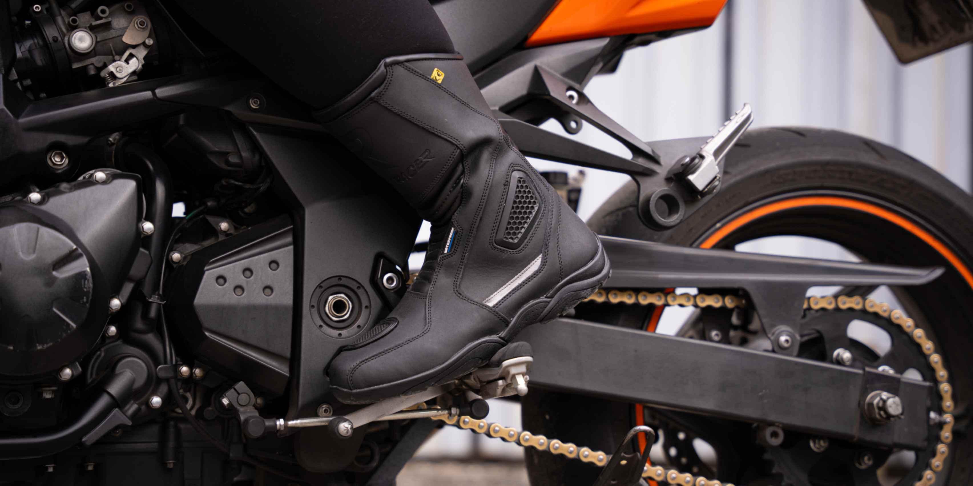 Încălțăminte moto de touring- 7 motive pentru care merită să o achiziționezi
